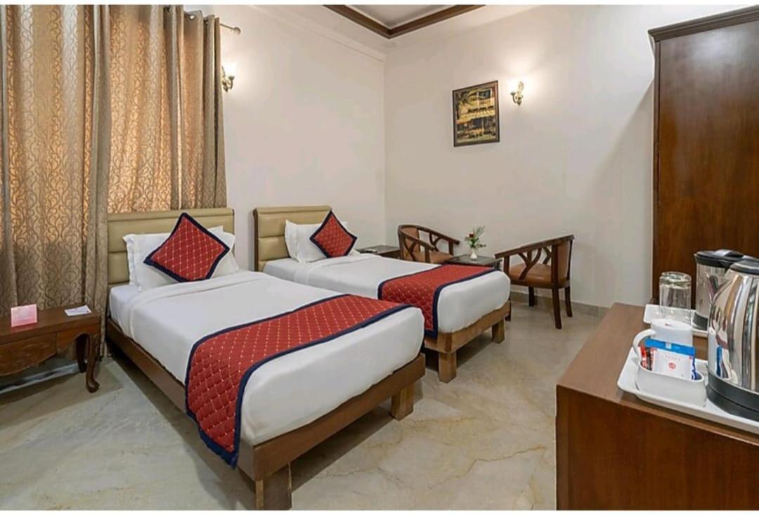 Hotel Agra Grande By Goyal Hoteliers Exterior photo
