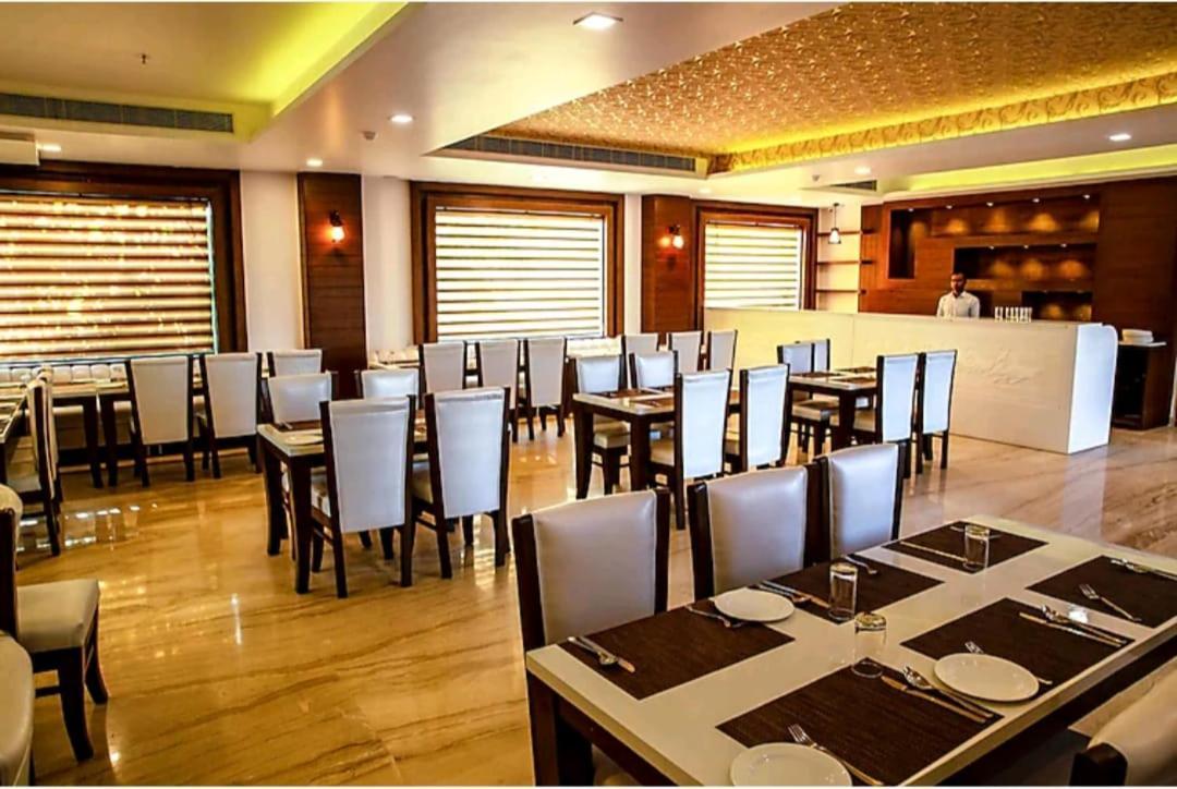Hotel Agra Grande By Goyal Hoteliers Exterior photo