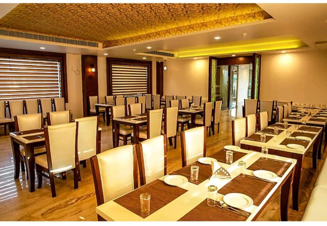 Hotel Agra Grande By Goyal Hoteliers Exterior photo