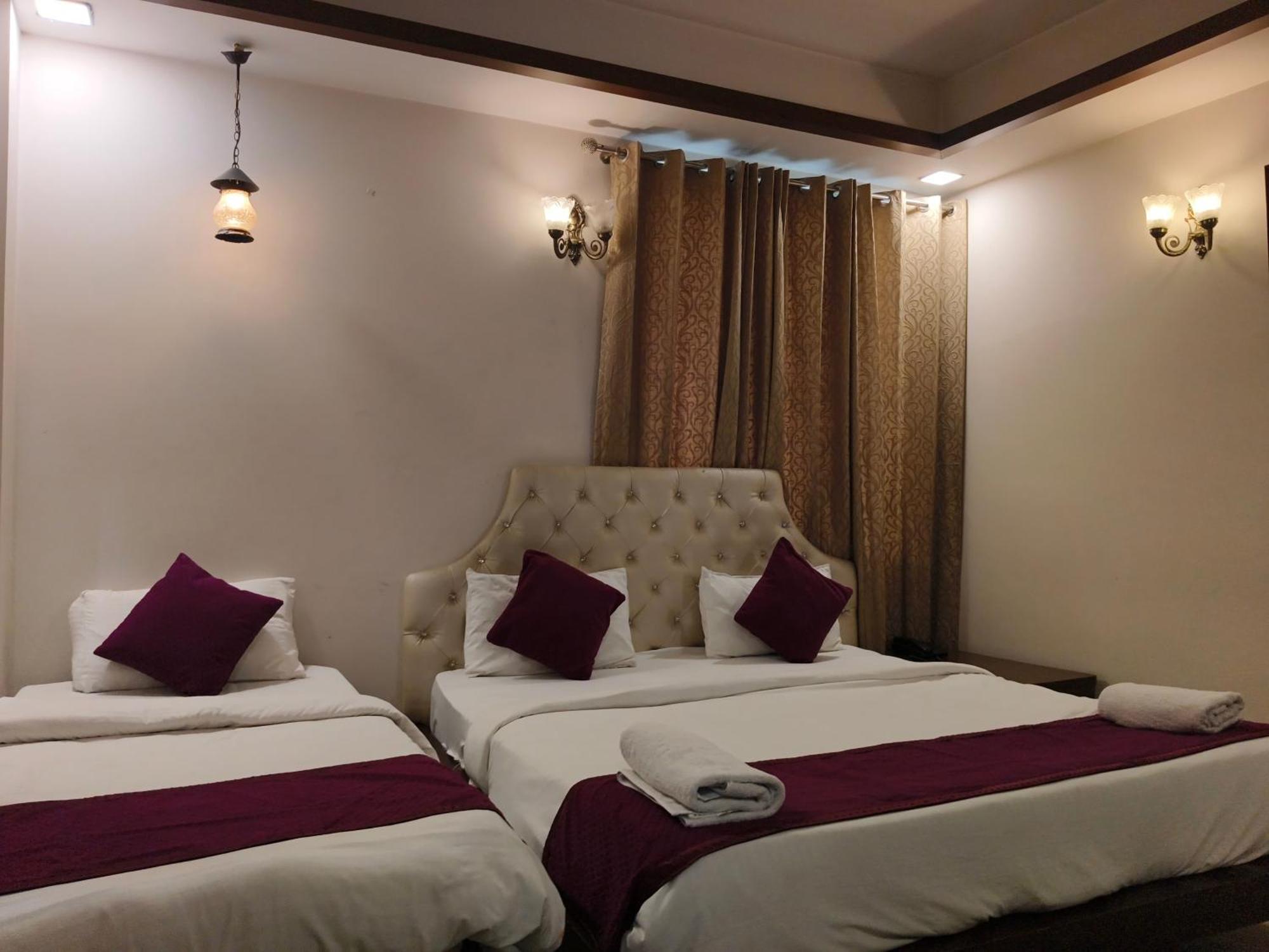 Hotel Agra Grande By Goyal Hoteliers Exterior photo