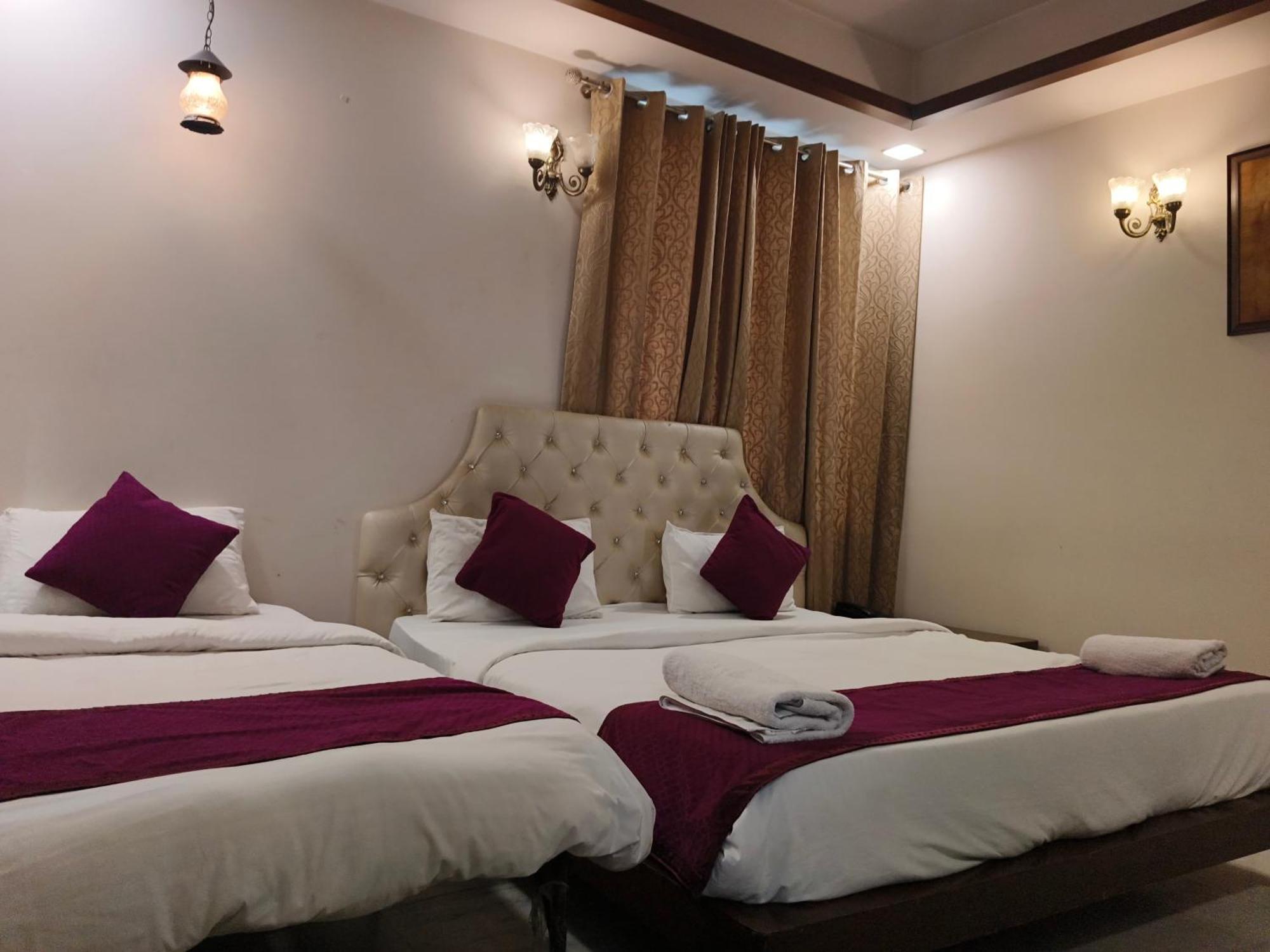 Hotel Agra Grande By Goyal Hoteliers Exterior photo